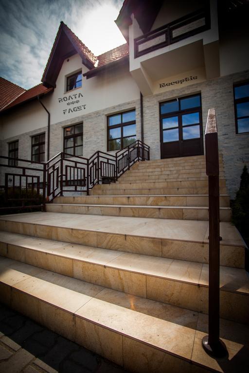 Roata Faget Inn Cluj-Napoca Eksteriør bilde